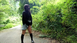 【Accident】Honoka suddenly encounters a hunter during an outdoor exposure.